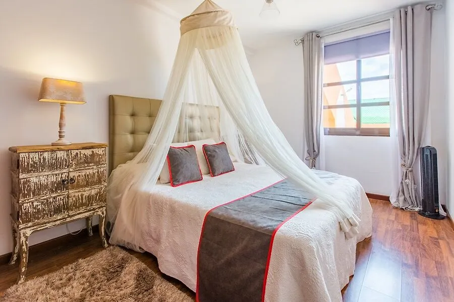 Oyo Bahia Resort La Oliva 4*,
