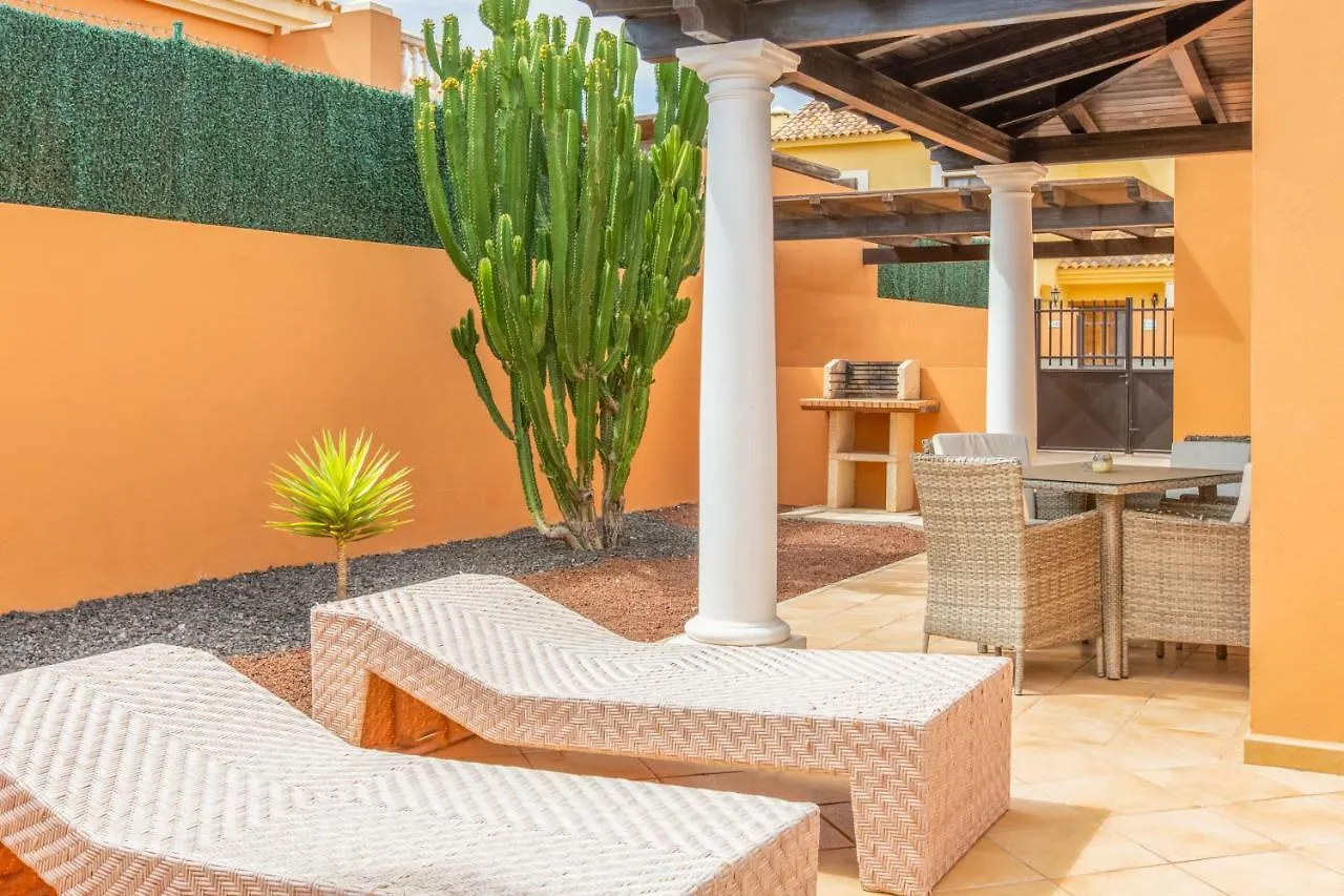 Oyo Bahia Resort La Oliva 4*,